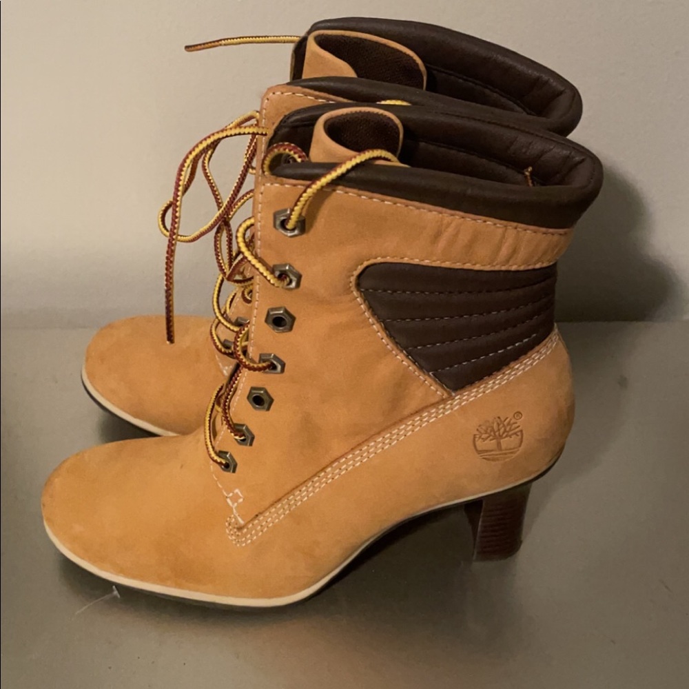 Wedged Heel Timberland Boots- No 📦